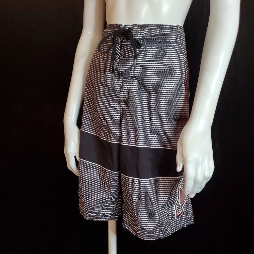 O'Neill Gray & White Striped Swim Trunks (30)